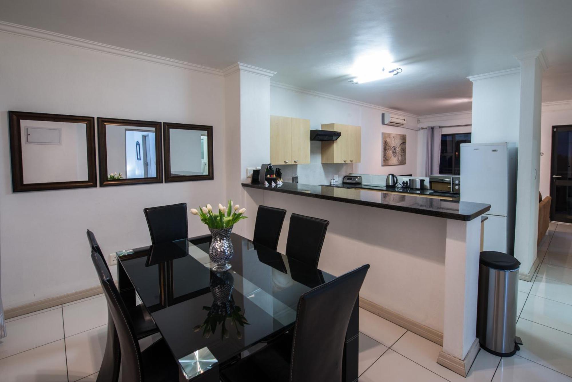 Prestige Apartments Sandton At Westpoint Johannesburg Bilik gambar
